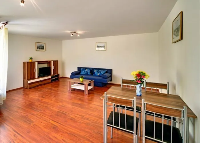 House Zizkov 3* Πράγα