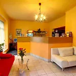 House Zizkov Отель 3*