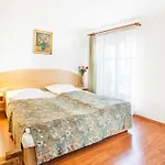 Отель House Zizkov 3*