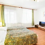 Отель House Zizkov 3*