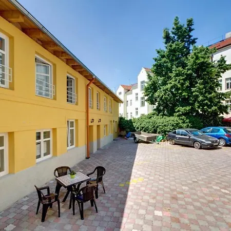 House Zizkov 3*