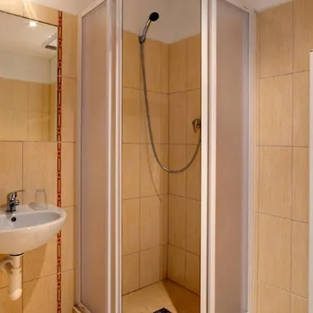 House Zizkov Hotel 3*