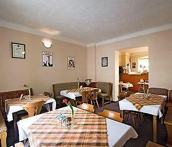 House Zizkov 3*